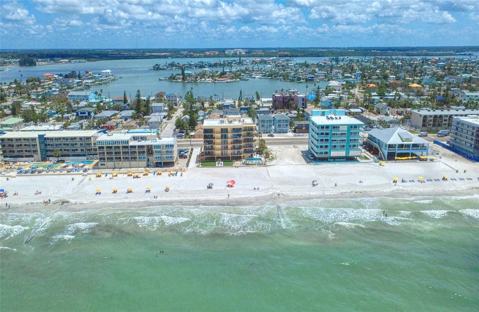 Image 35 of 45 For 14146 Gulf Boulevard 4b