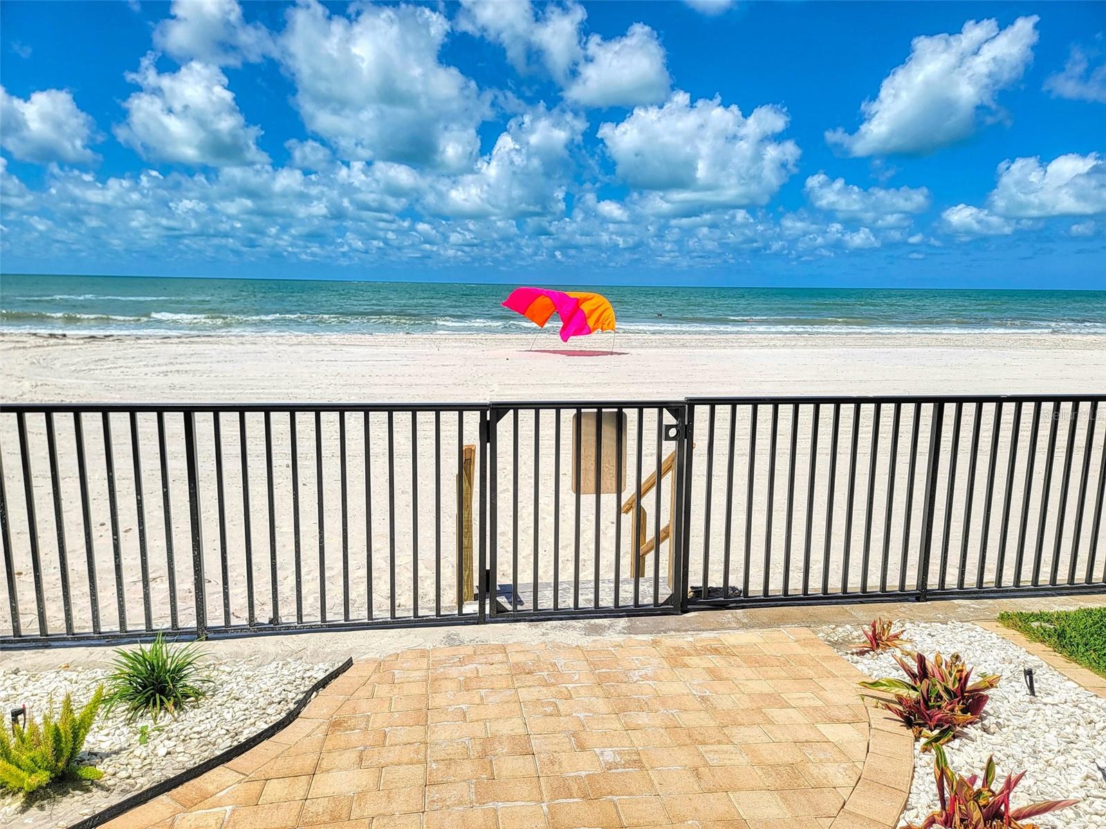Image 41 of 45 For 14146 Gulf Boulevard 4b