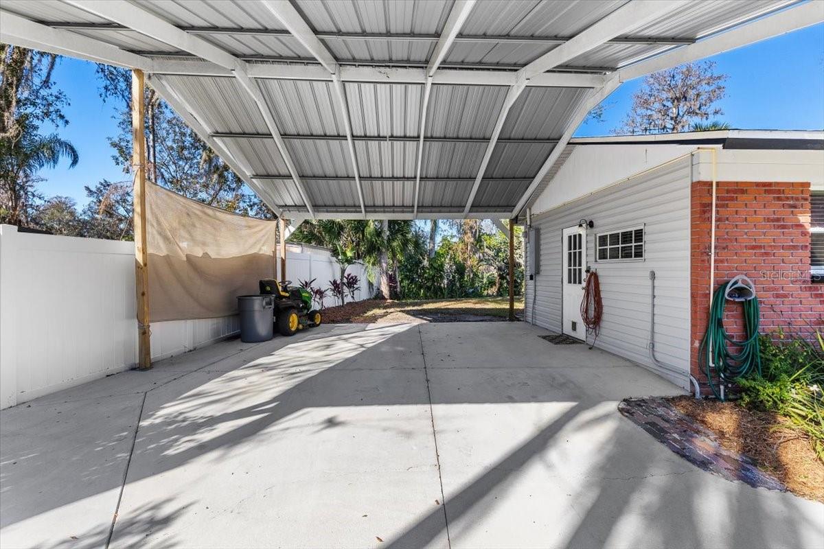 Image 30 of 38 For 7226 Alafia Ridge Loop