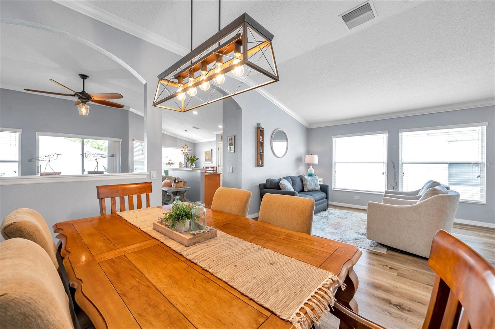 Listing photo id 11 for 8504 Tidal Bay Lane