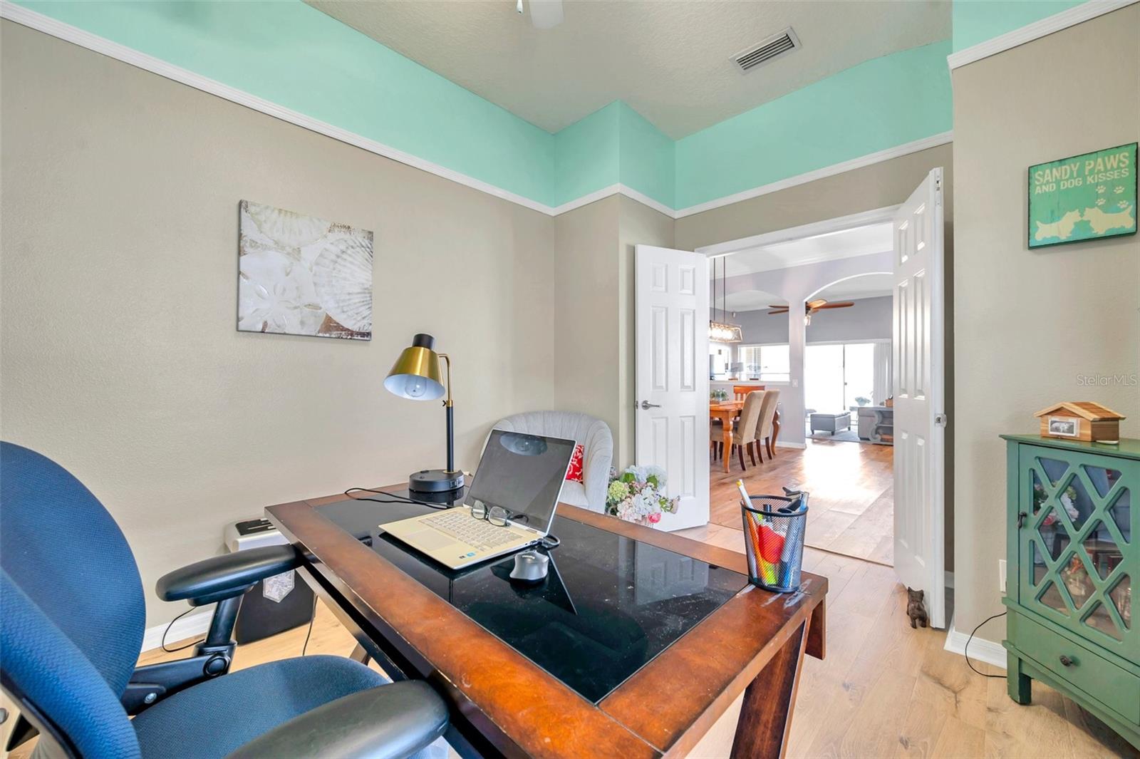 Listing photo id 15 for 8504 Tidal Bay Lane