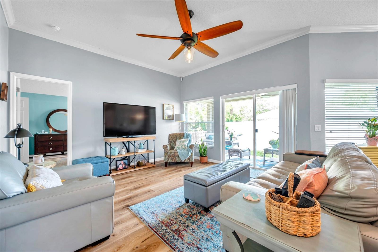 Listing photo id 16 for 8504 Tidal Bay Lane
