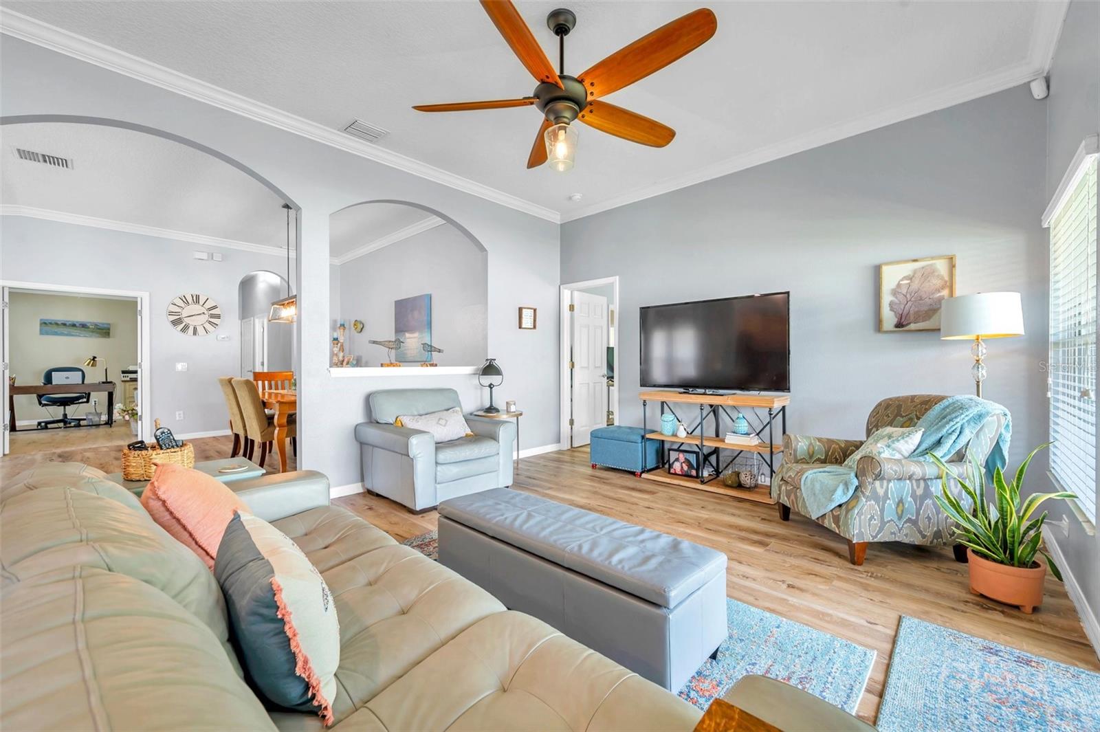 Listing photo id 17 for 8504 Tidal Bay Lane