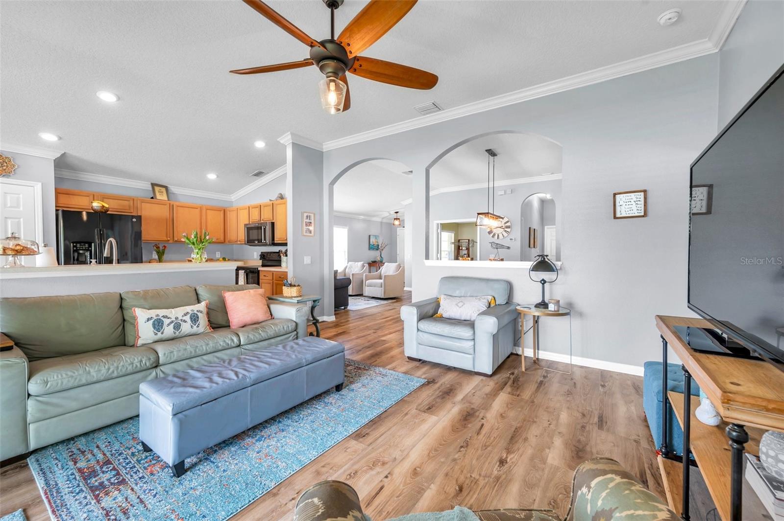 Listing photo id 18 for 8504 Tidal Bay Lane
