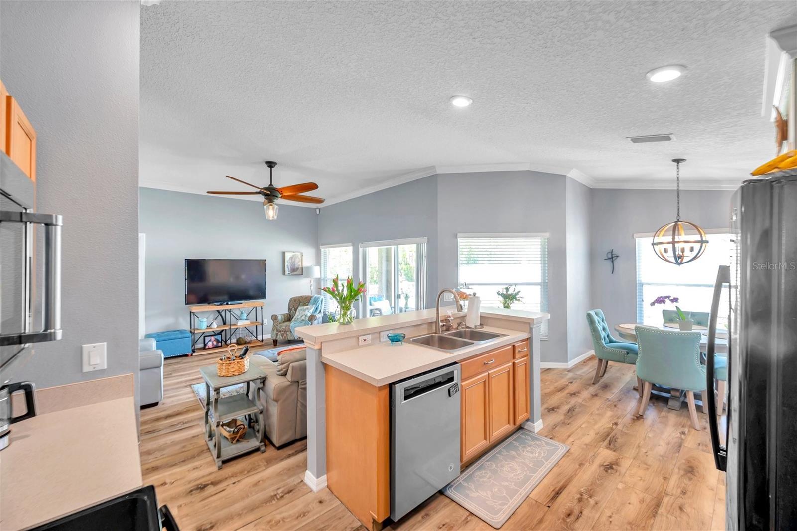 Listing photo id 22 for 8504 Tidal Bay Lane