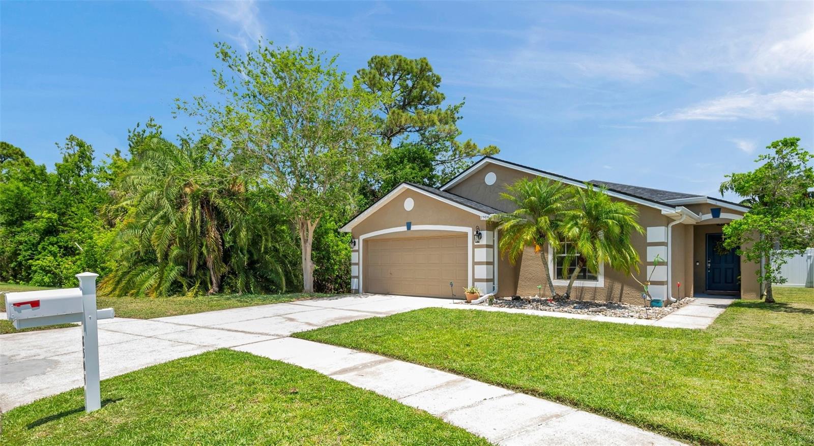 Listing photo id 1 for 8504 Tidal Bay Lane