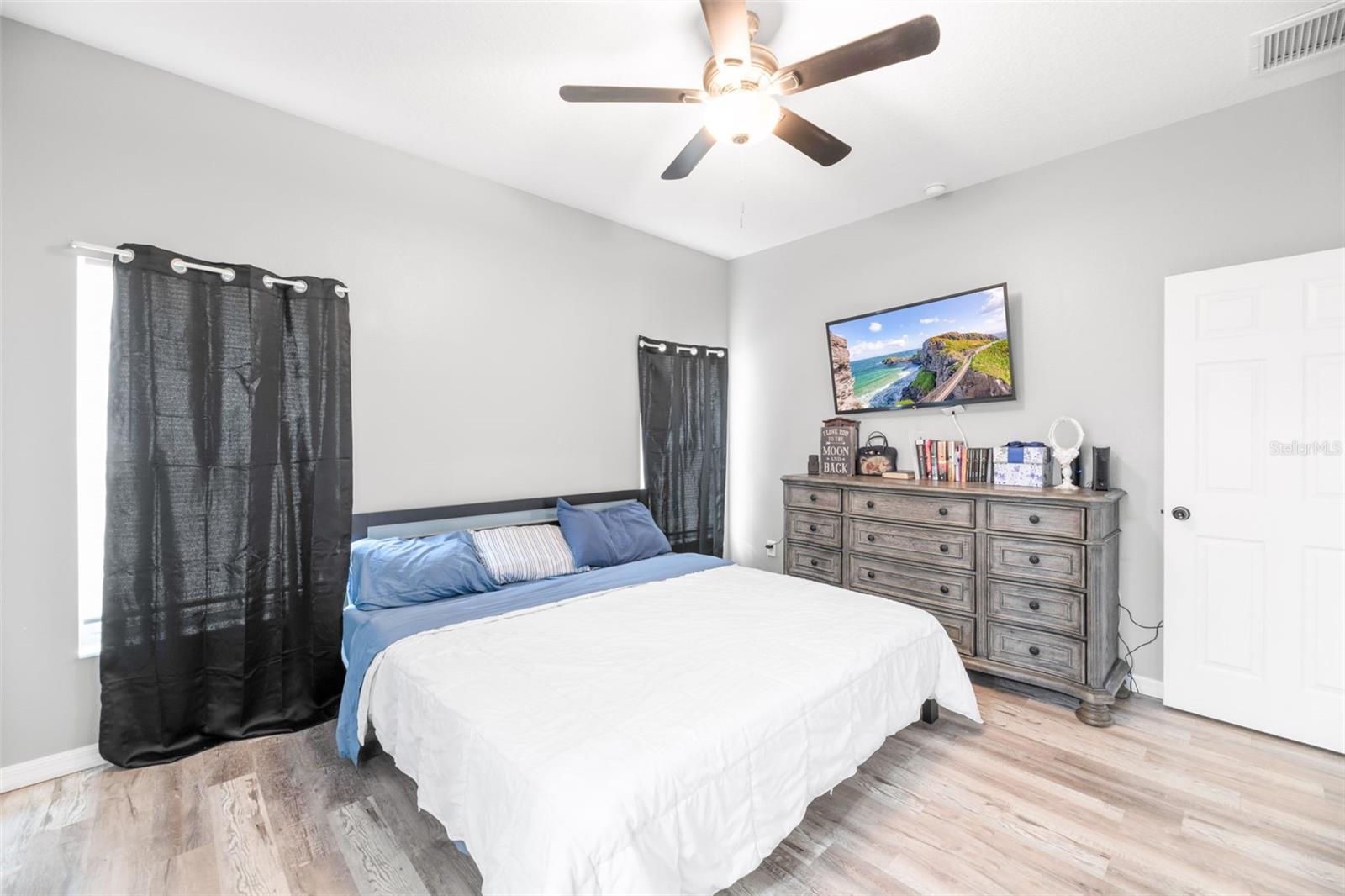 Image 31 of 48 For 37230 Poinsettia Avenue