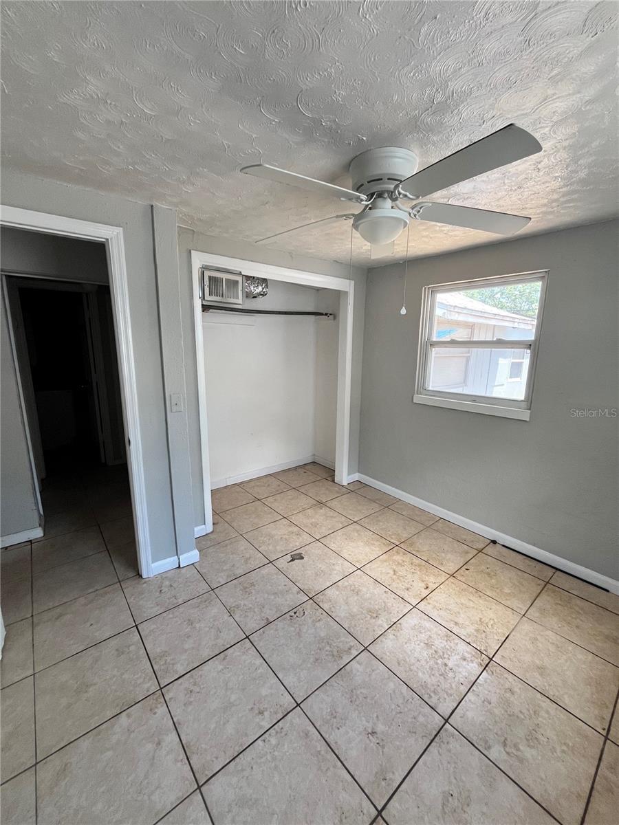 Image 10 of 27 For 3950 45th Avenue N