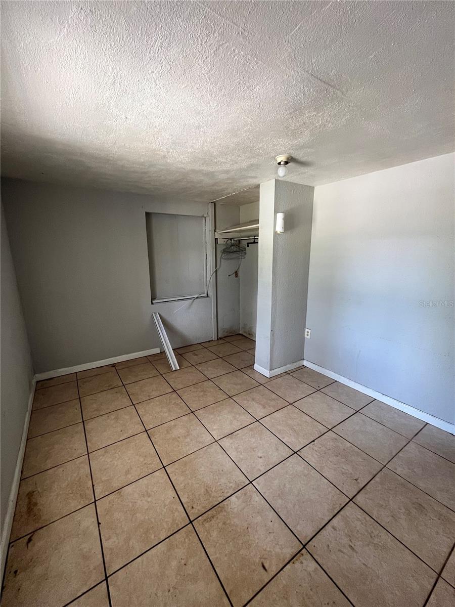 Image 12 of 27 For 3950 45th Avenue N