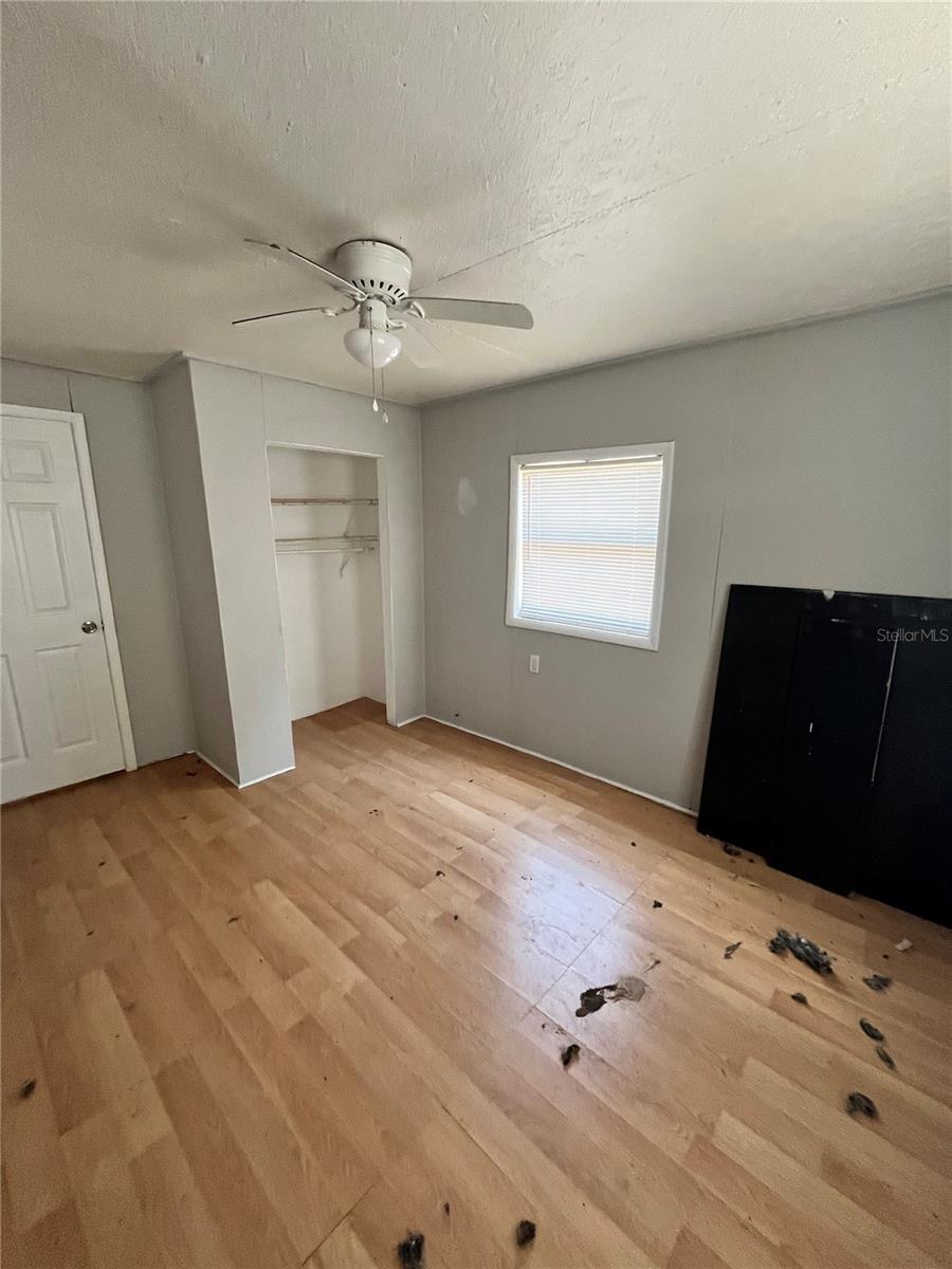 Image 15 of 27 For 3950 45th Avenue N