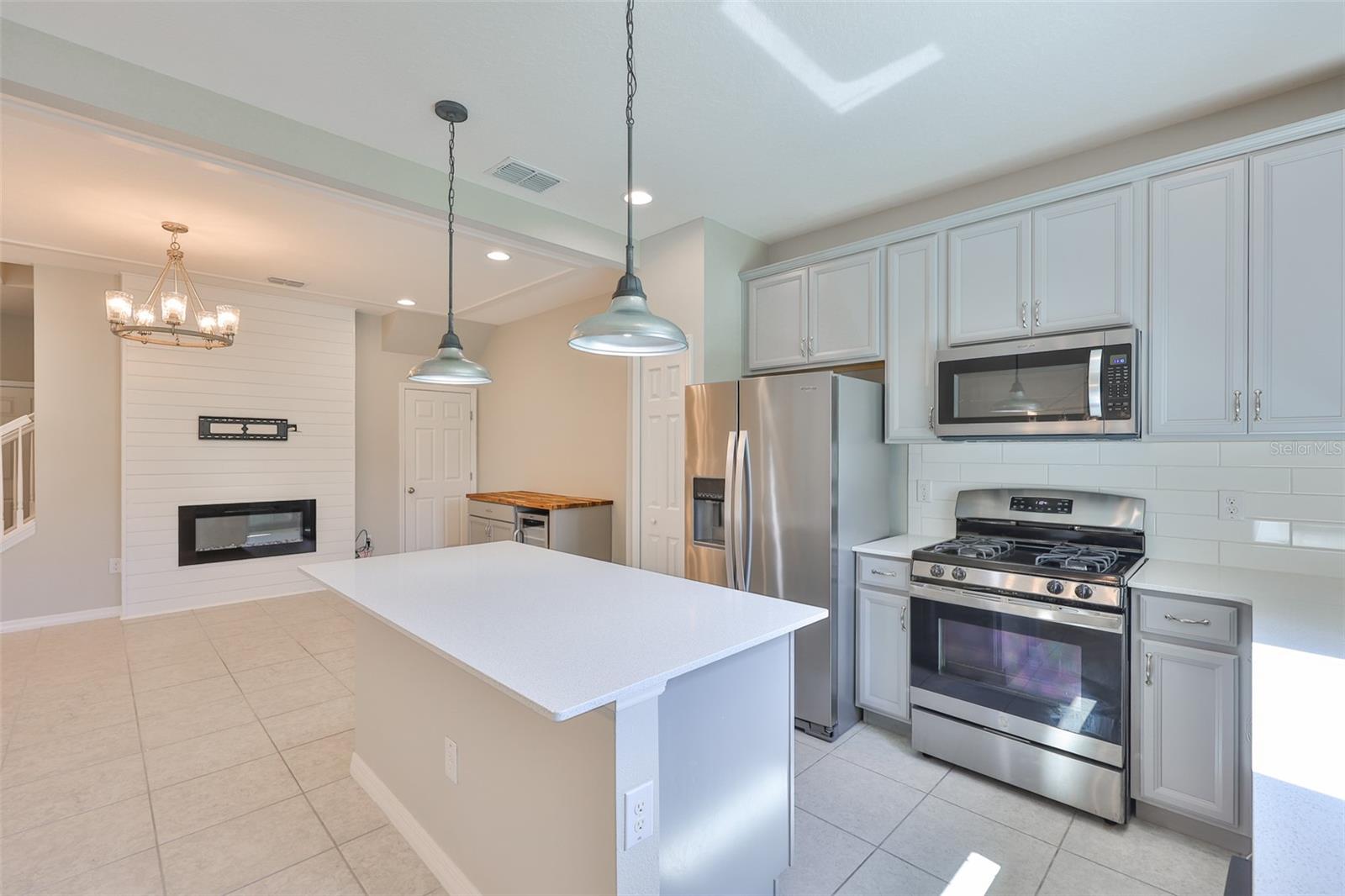 Image 11 of 38 For 6356 Camino Drive