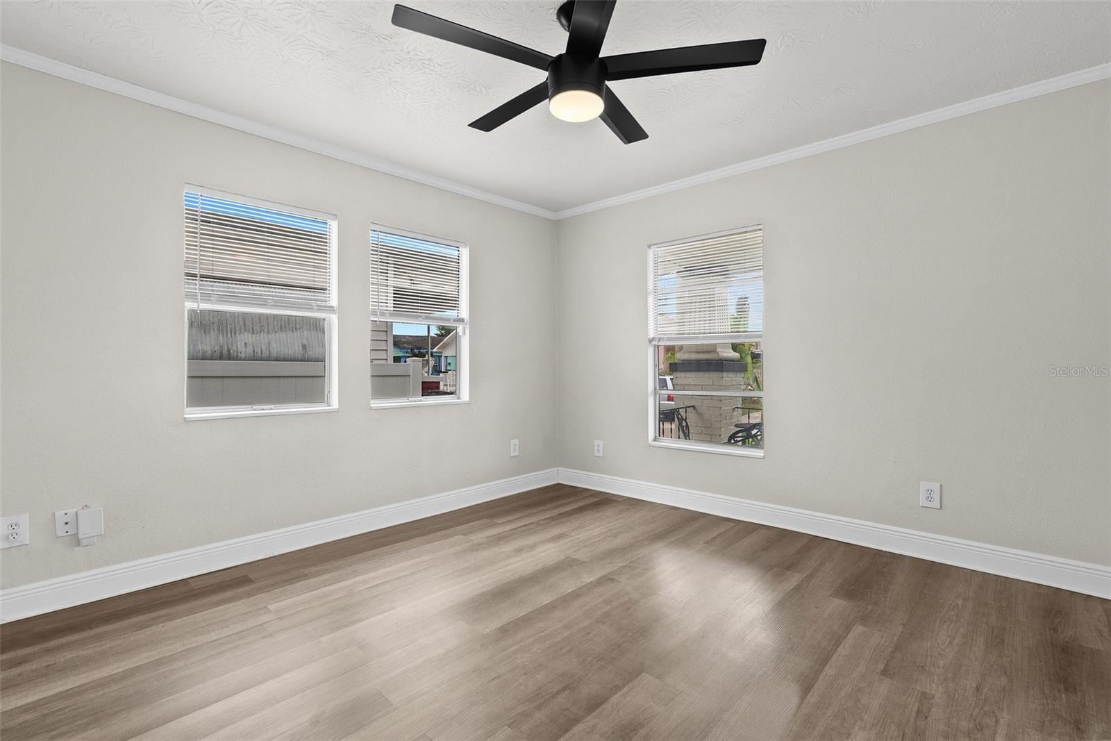 Image 23 of 27 For 2404 Corrine Street