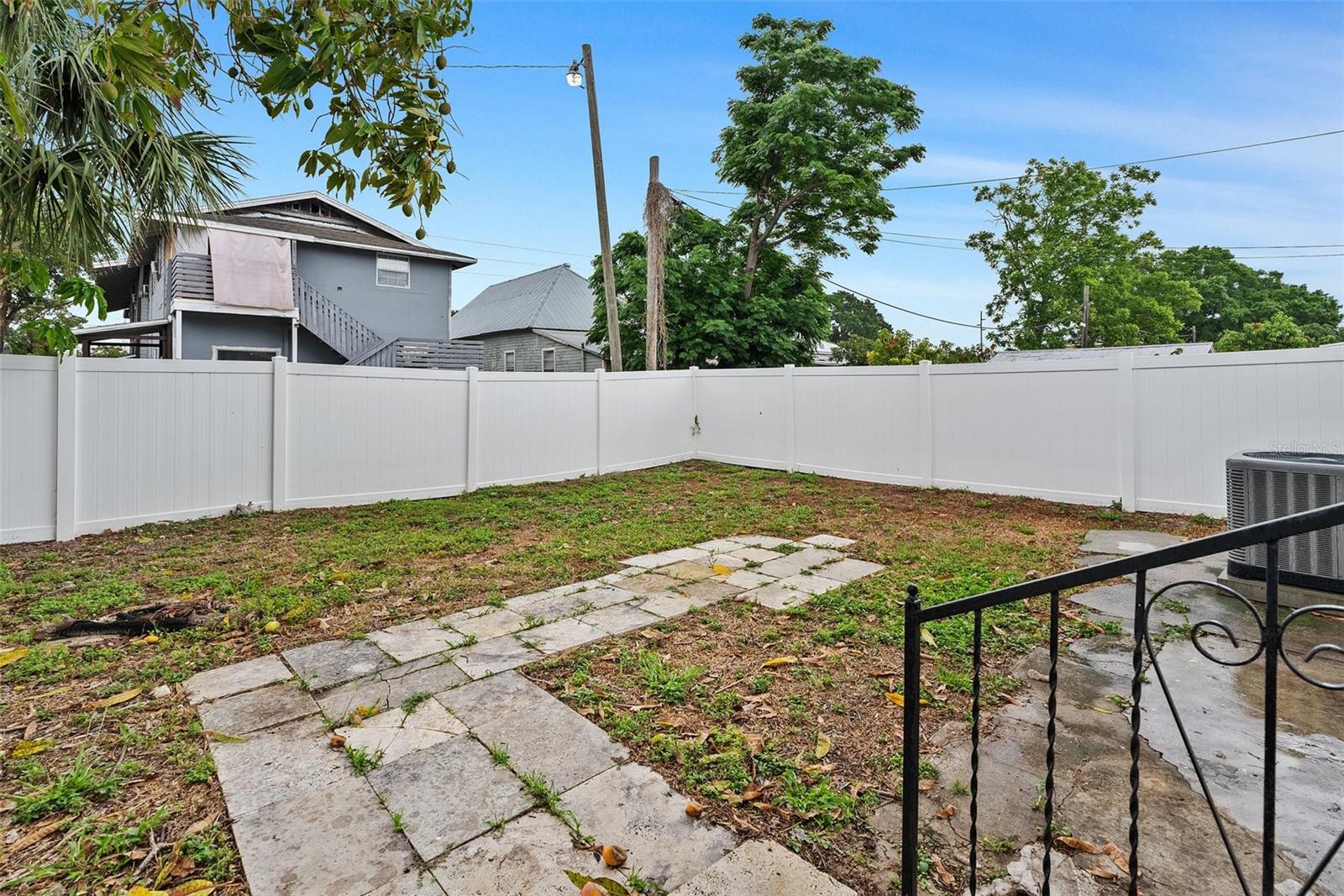 Image 25 of 27 For 2404 Corrine Street