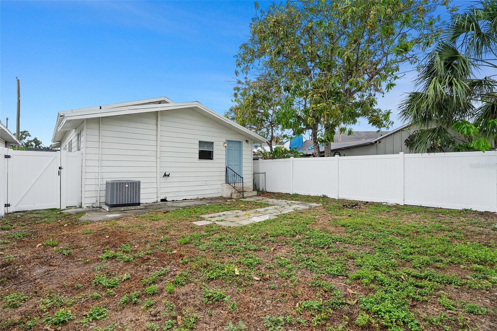 Image 26 of 27 For 2404 Corrine Street