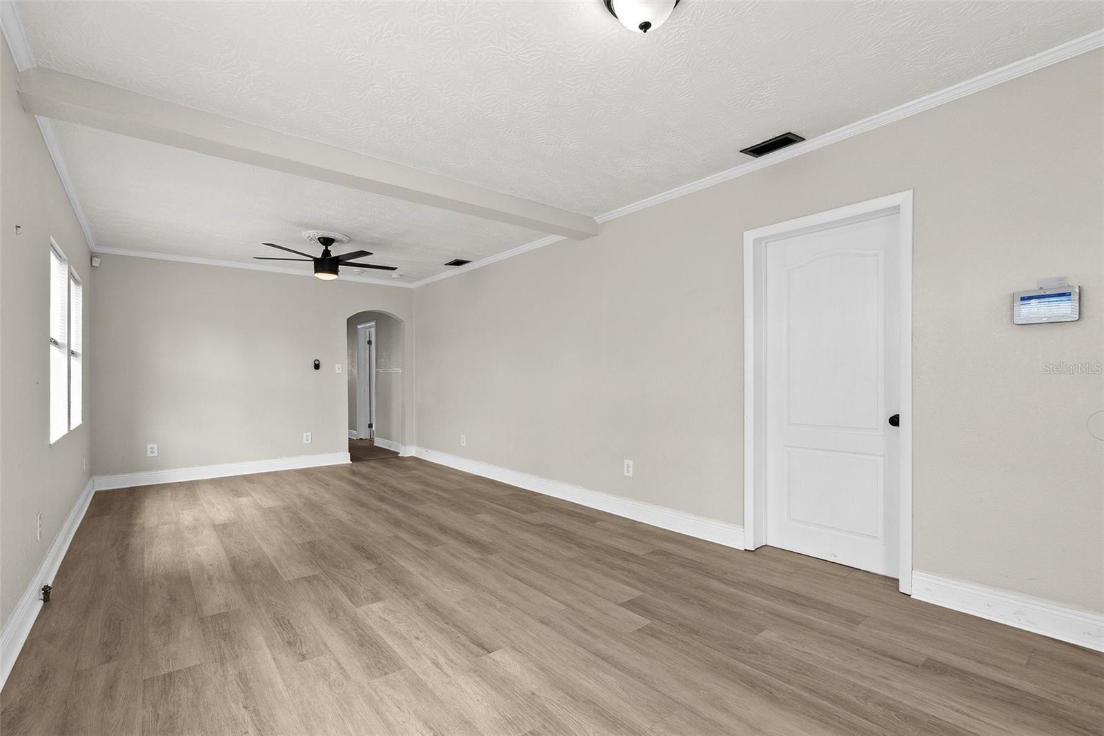 Image 6 of 27 For 2404 Corrine Street