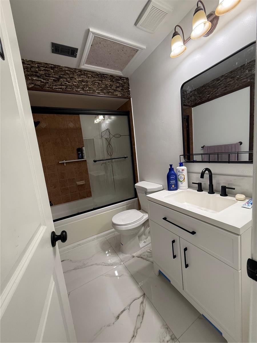 Image 15 of 45 For 3104 Apricot Street
