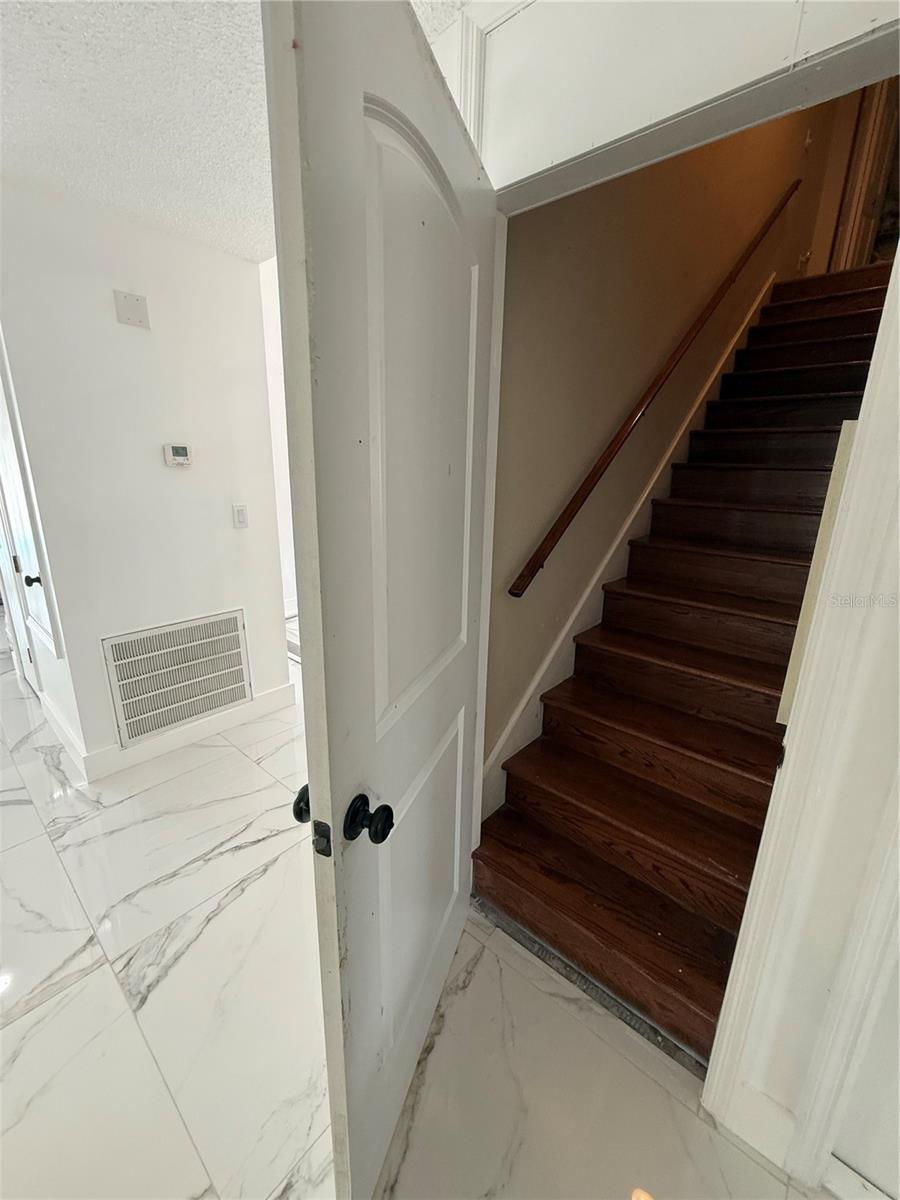 Image 4 of 45 For 3104 Apricot Street