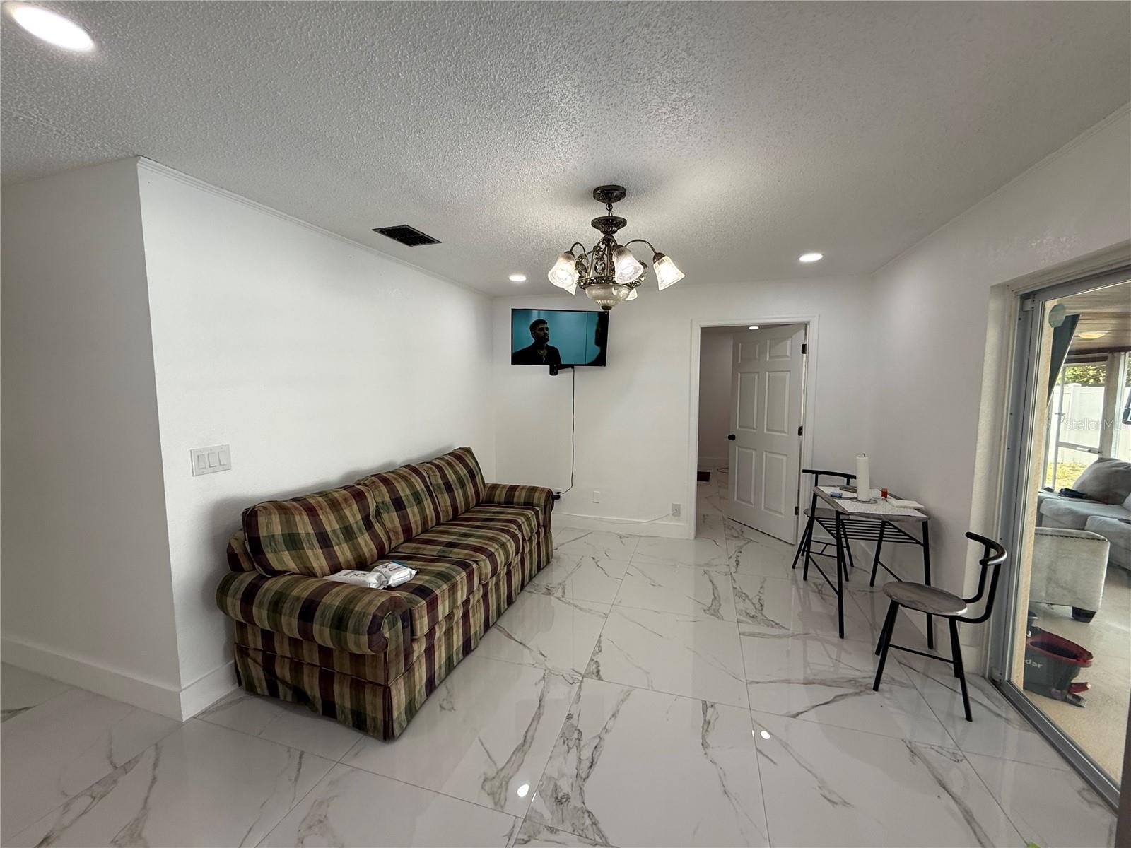 Image 6 of 45 For 3104 Apricot Street