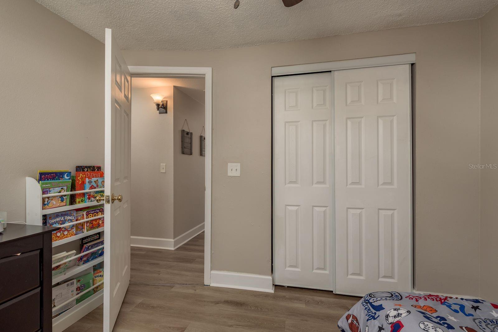 Image 26 of 38 For 11991 104th Avenue