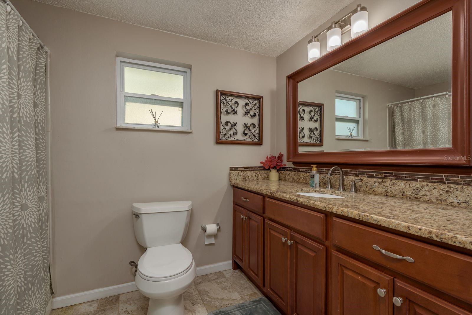 Image 27 of 38 For 11991 104th Avenue