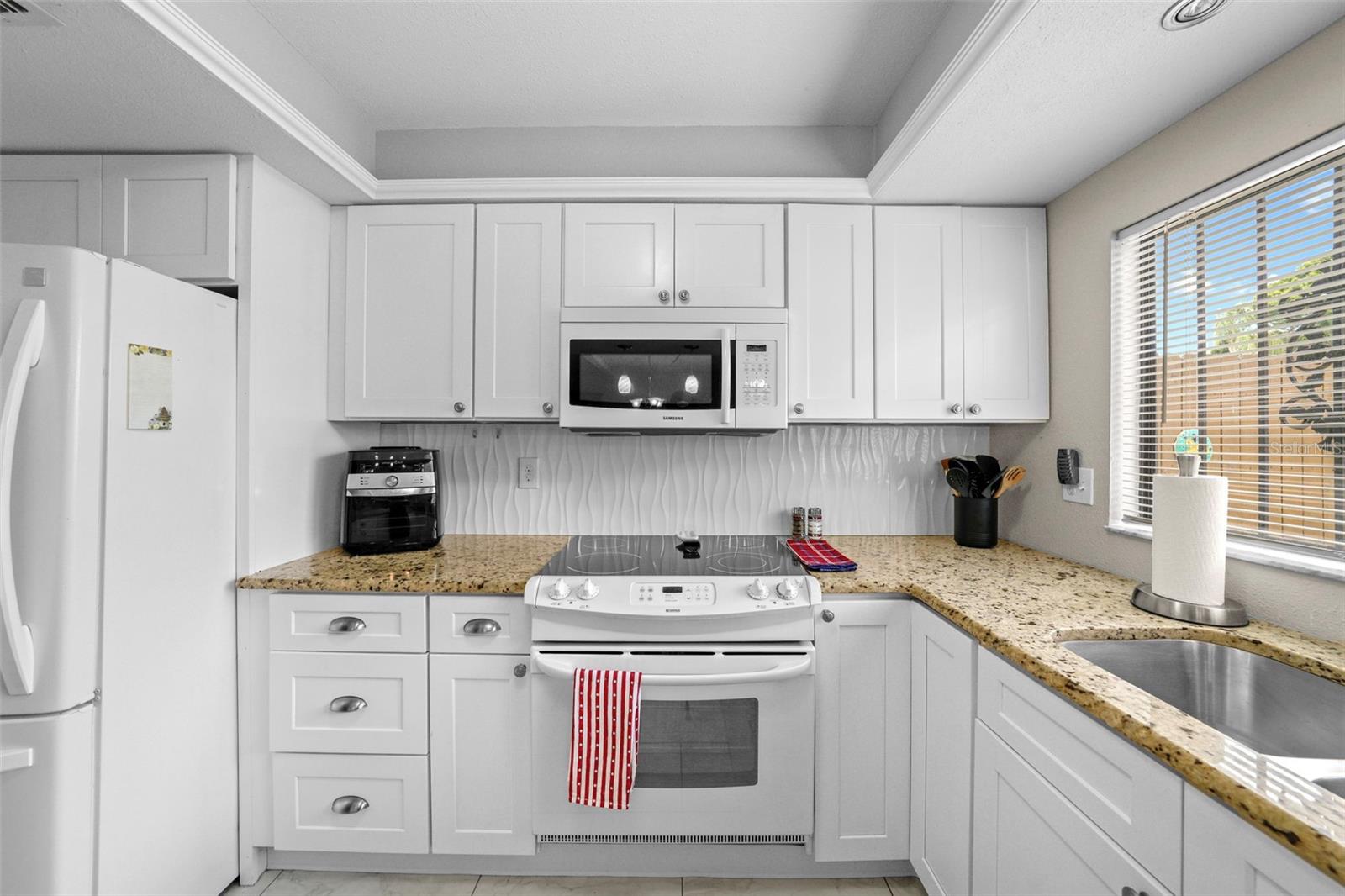 Image 17 of 96 For 9209 Seminole Boulevard 156