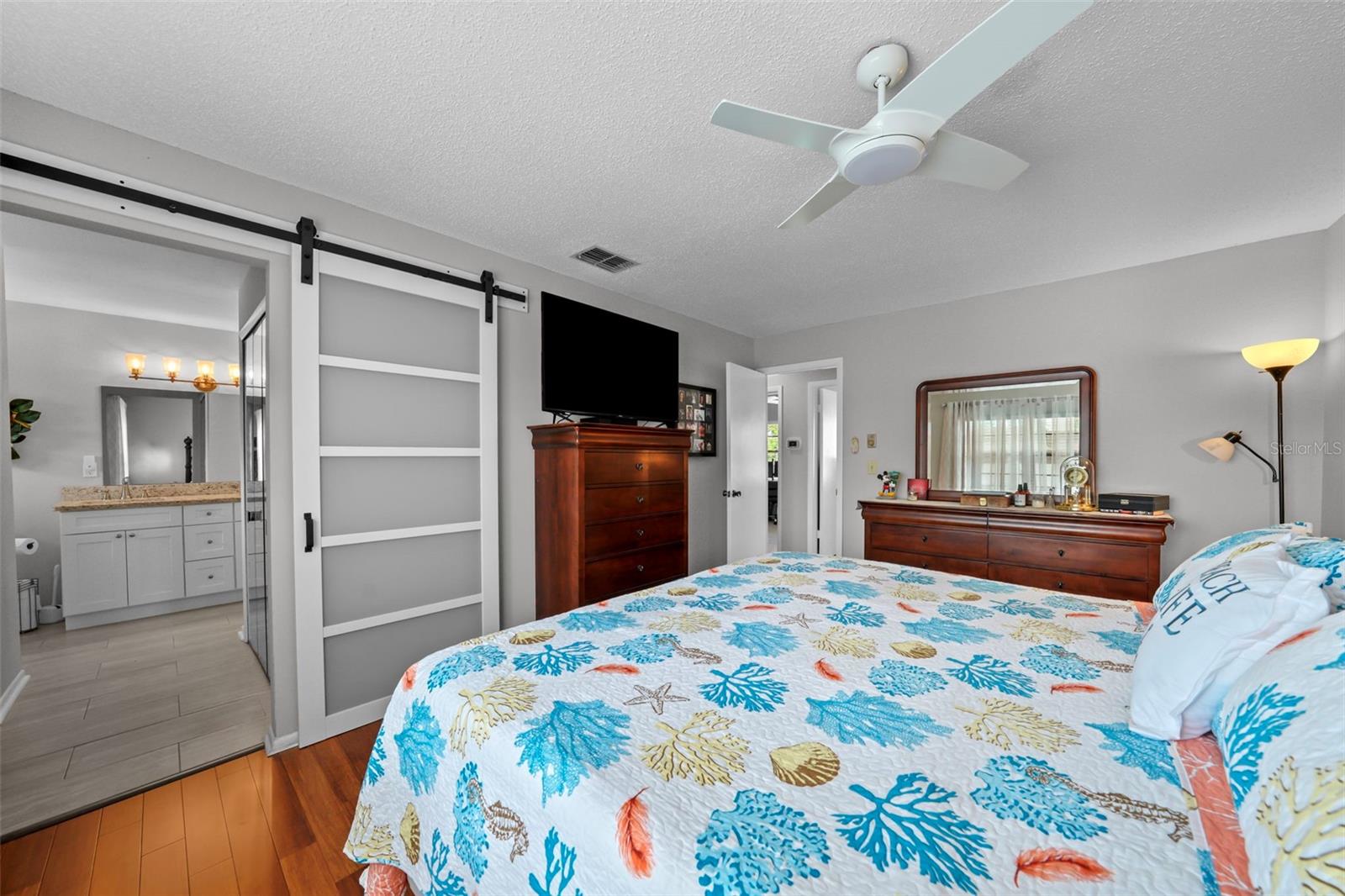 Image 28 of 96 For 9209 Seminole Boulevard 156