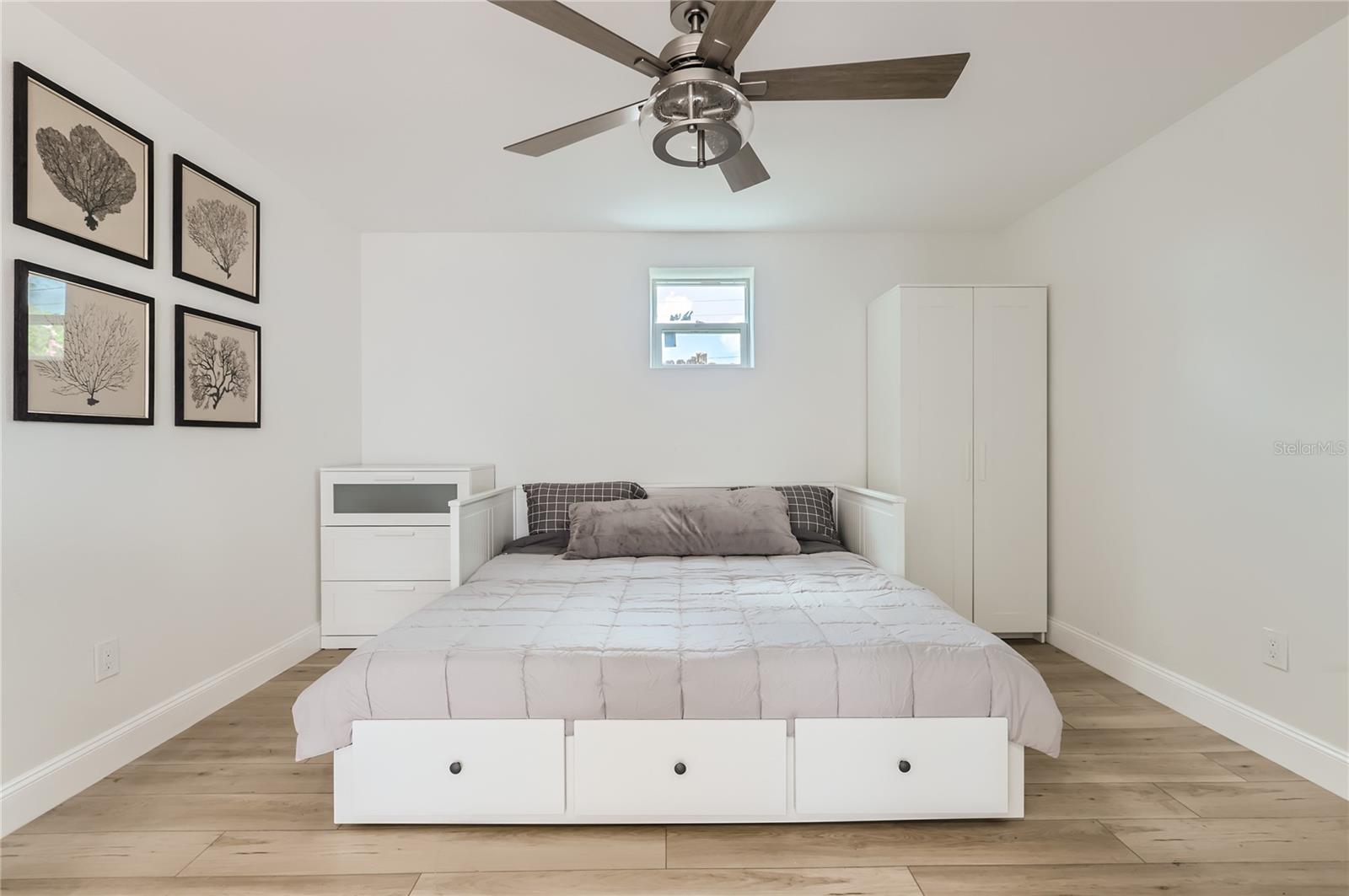 Image 37 of 44 For 1145 53rd Avenue N 1