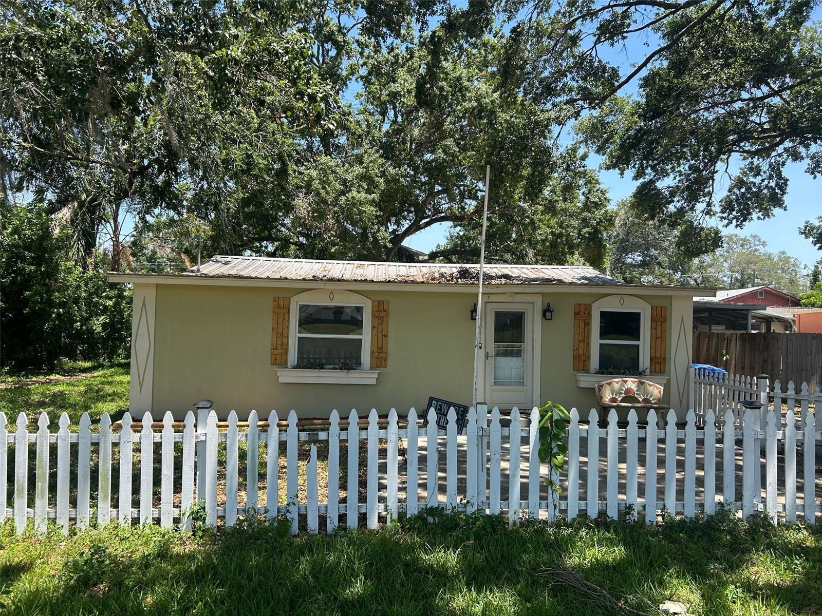 Listing Details for 8341 June Street, TAMPA, FL 33615