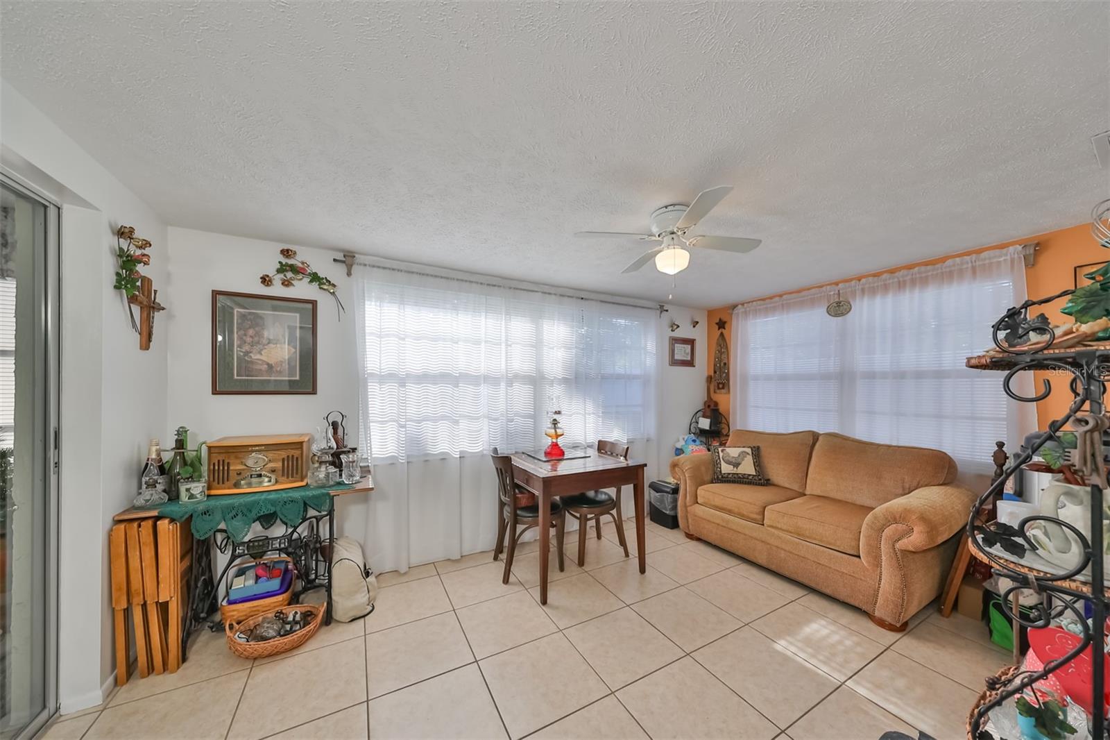 Image 9 of 40 For 8702 Congress Street