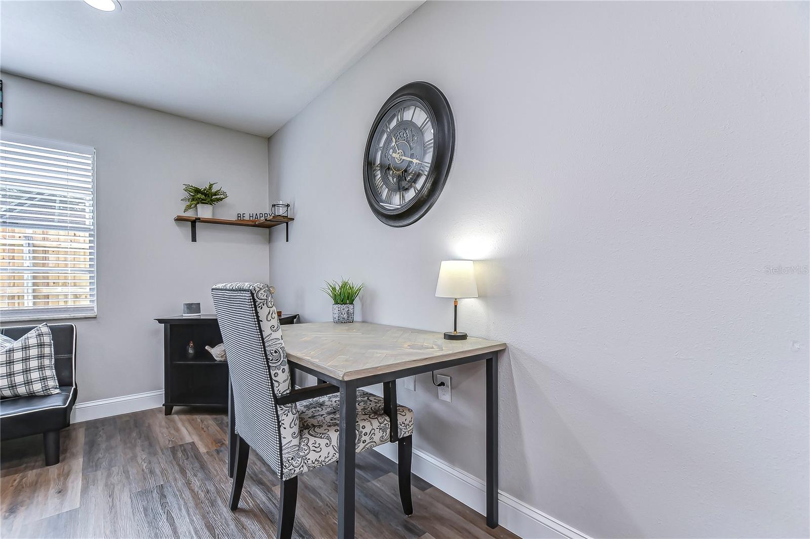 Image 21 of 40 For 11520 Bear Paw Lane