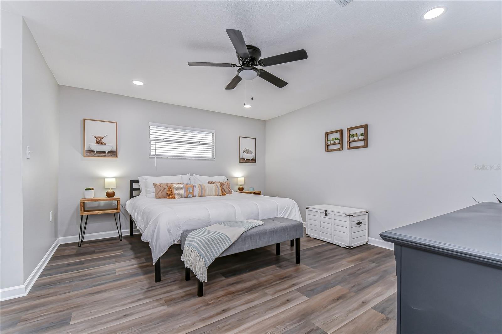 Image 28 of 40 For 11520 Bear Paw Lane