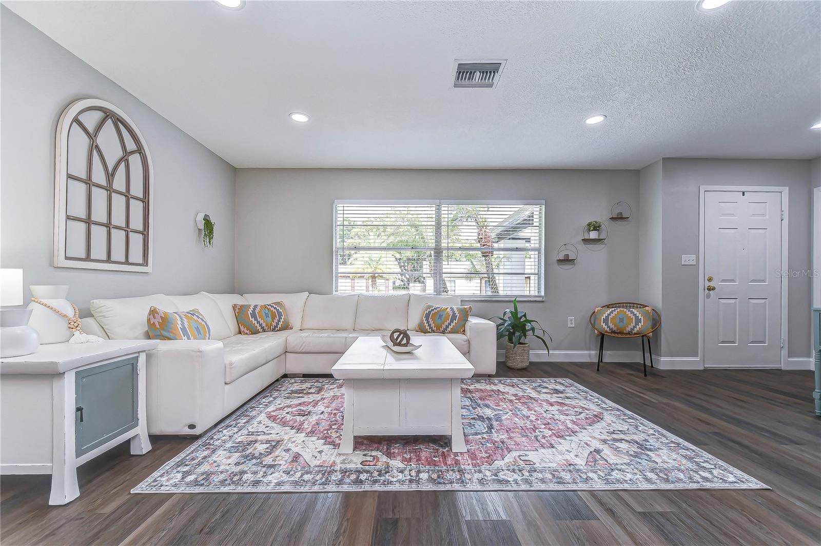Image 8 of 40 For 11520 Bear Paw Lane