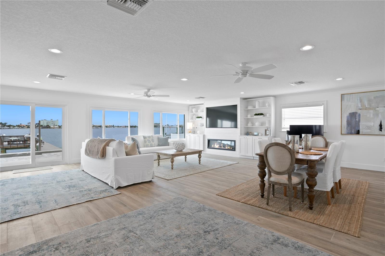 Image 29 of 52 For 7060 Shore Drive S