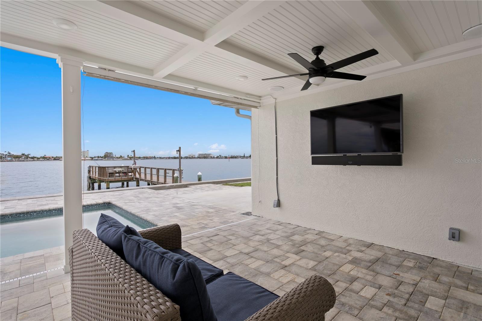 Image 44 of 52 For 7060 Shore Drive S
