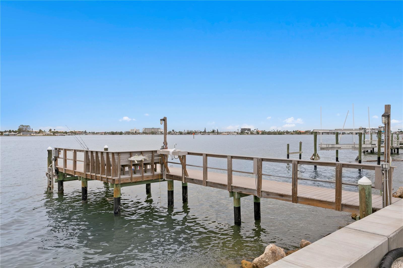 Image 49 of 52 For 7060 Shore Drive S