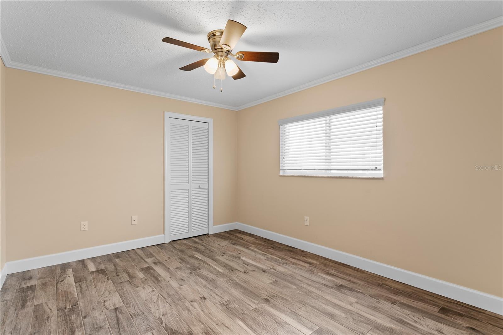 Image 20 of 83 For 2773 Seabreeze Drive S