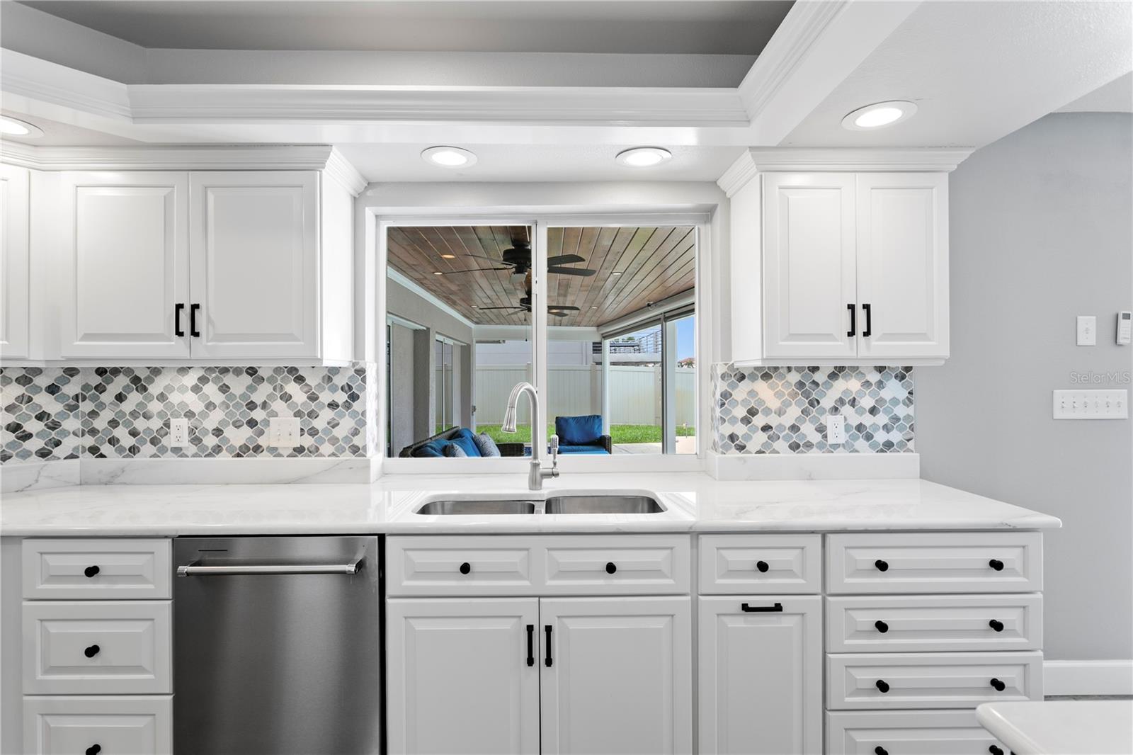Image 34 of 83 For 2773 Seabreeze Drive S