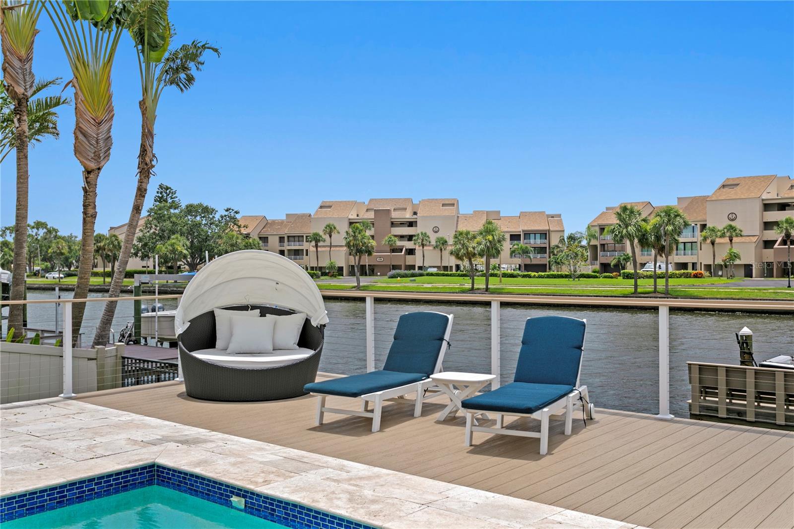Image 43 of 83 For 2773 Seabreeze Drive S