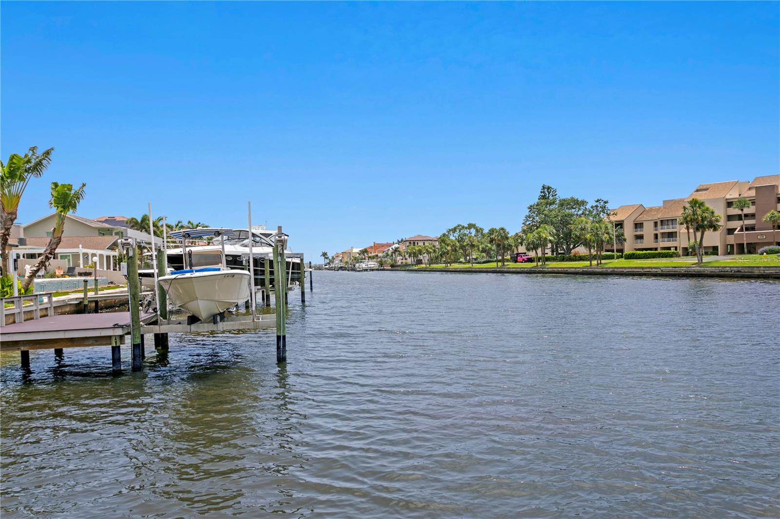 Image 45 of 83 For 2773 Seabreeze Drive S