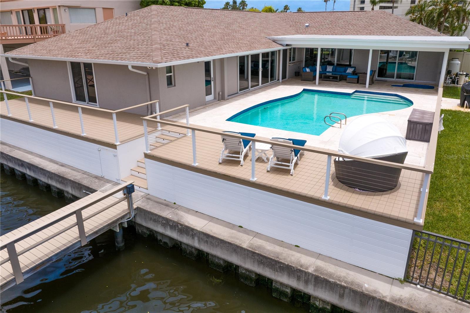 Image 54 of 83 For 2773 Seabreeze Drive S