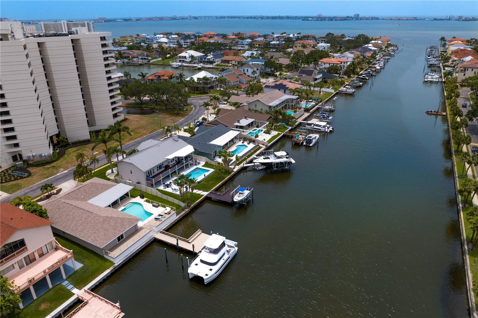 Image 58 of 83 For 2773 Seabreeze Drive S