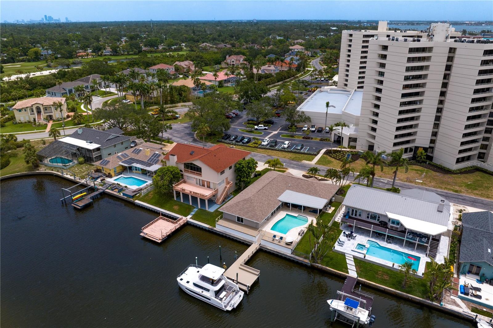 Image 60 of 83 For 2773 Seabreeze Drive S