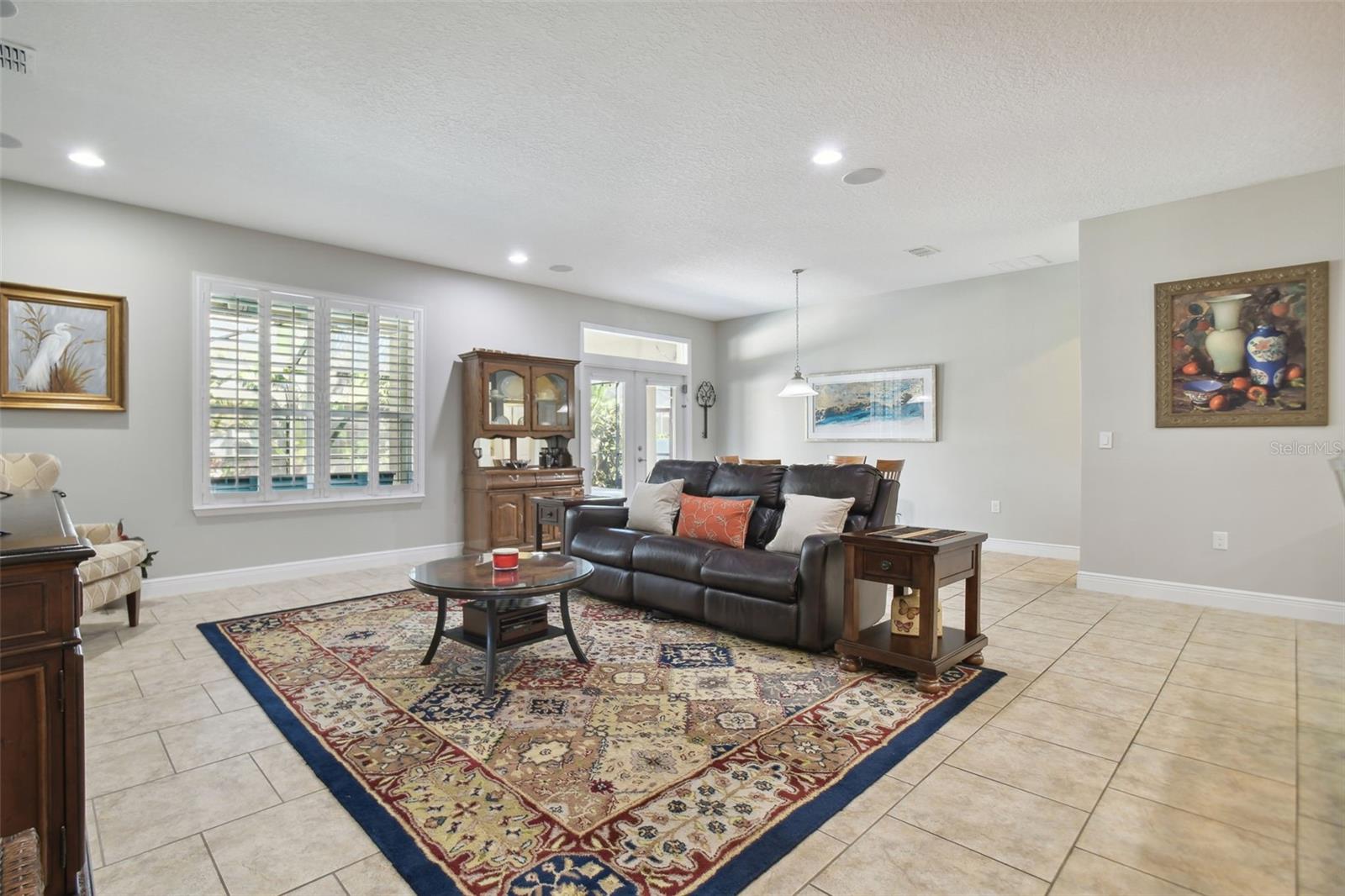 Listing photo id 11 for 1116 Hillandale Reserve Drive