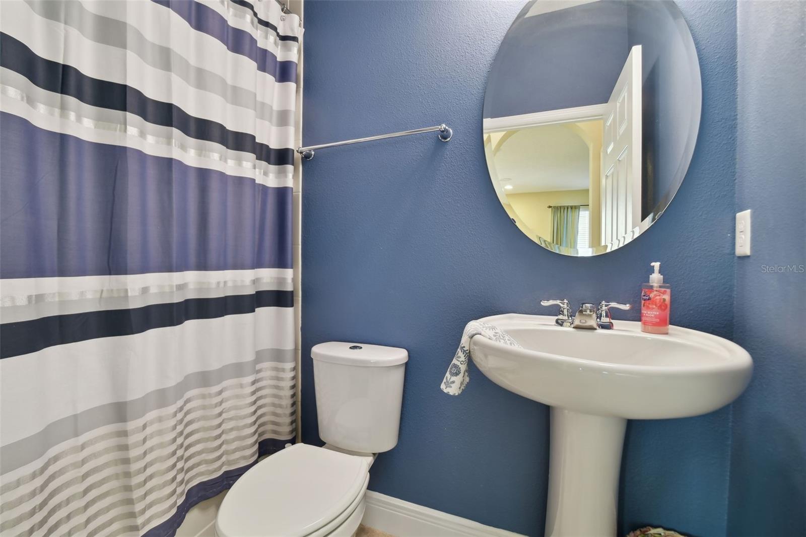 Listing photo id 26 for 1116 Hillandale Reserve Drive