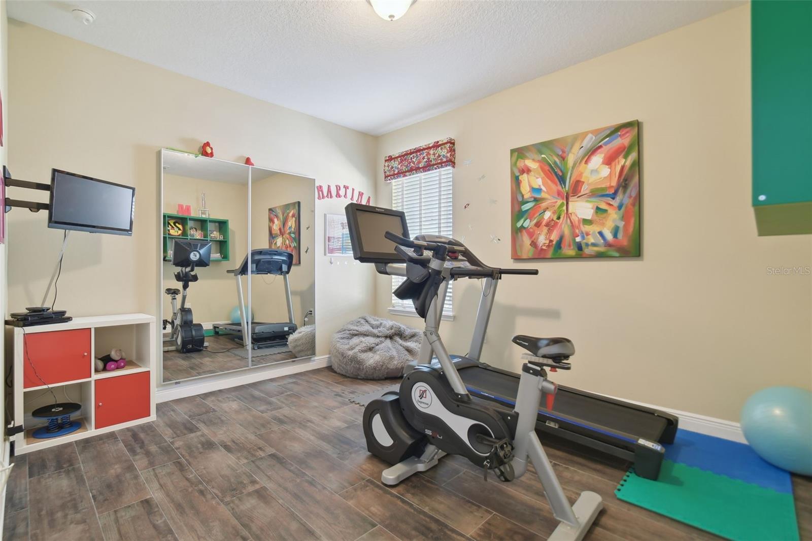 Listing photo id 28 for 1116 Hillandale Reserve Drive