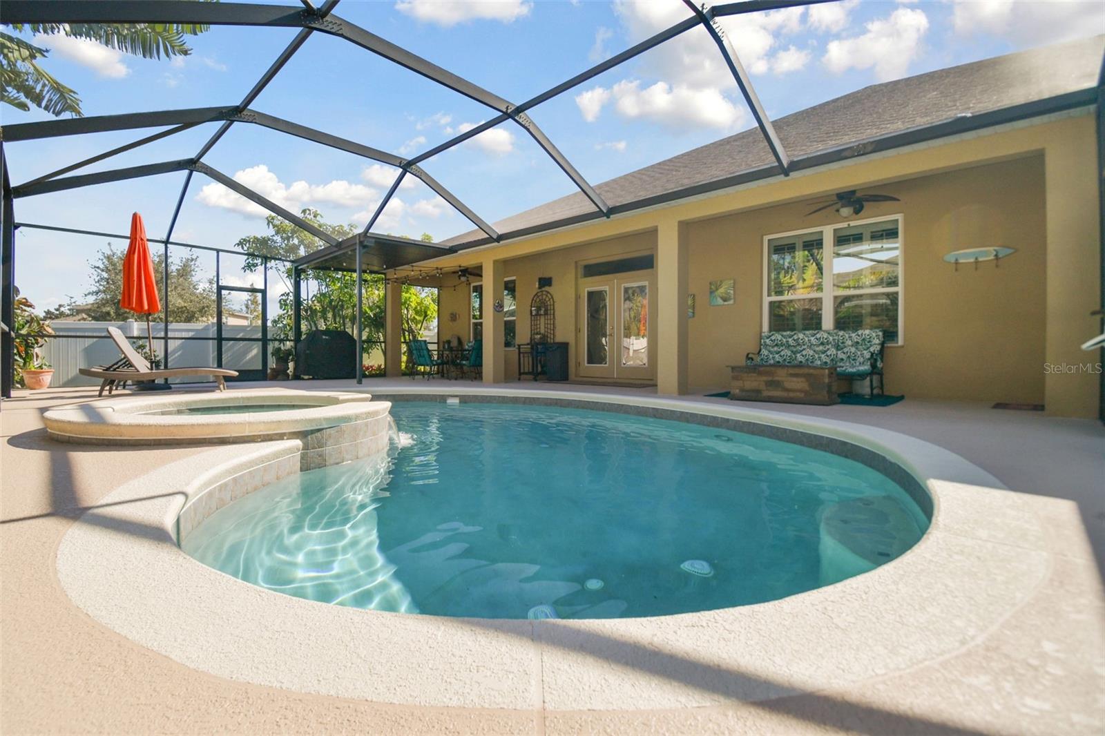 Listing photo id 43 for 1116 Hillandale Reserve Drive