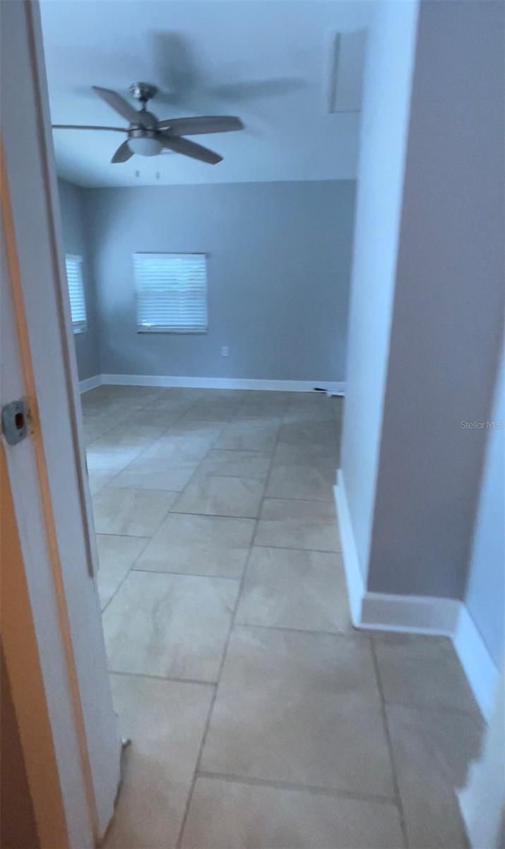 Image 3 of 9 For 807 Elm Street