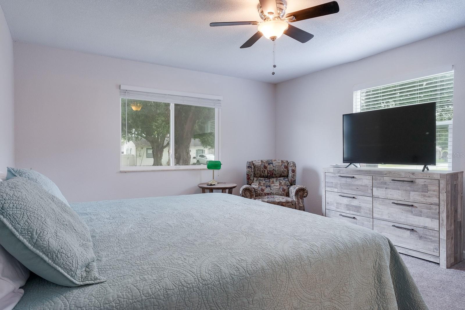 Image 10 of 28 For 4228 37th Avenue N