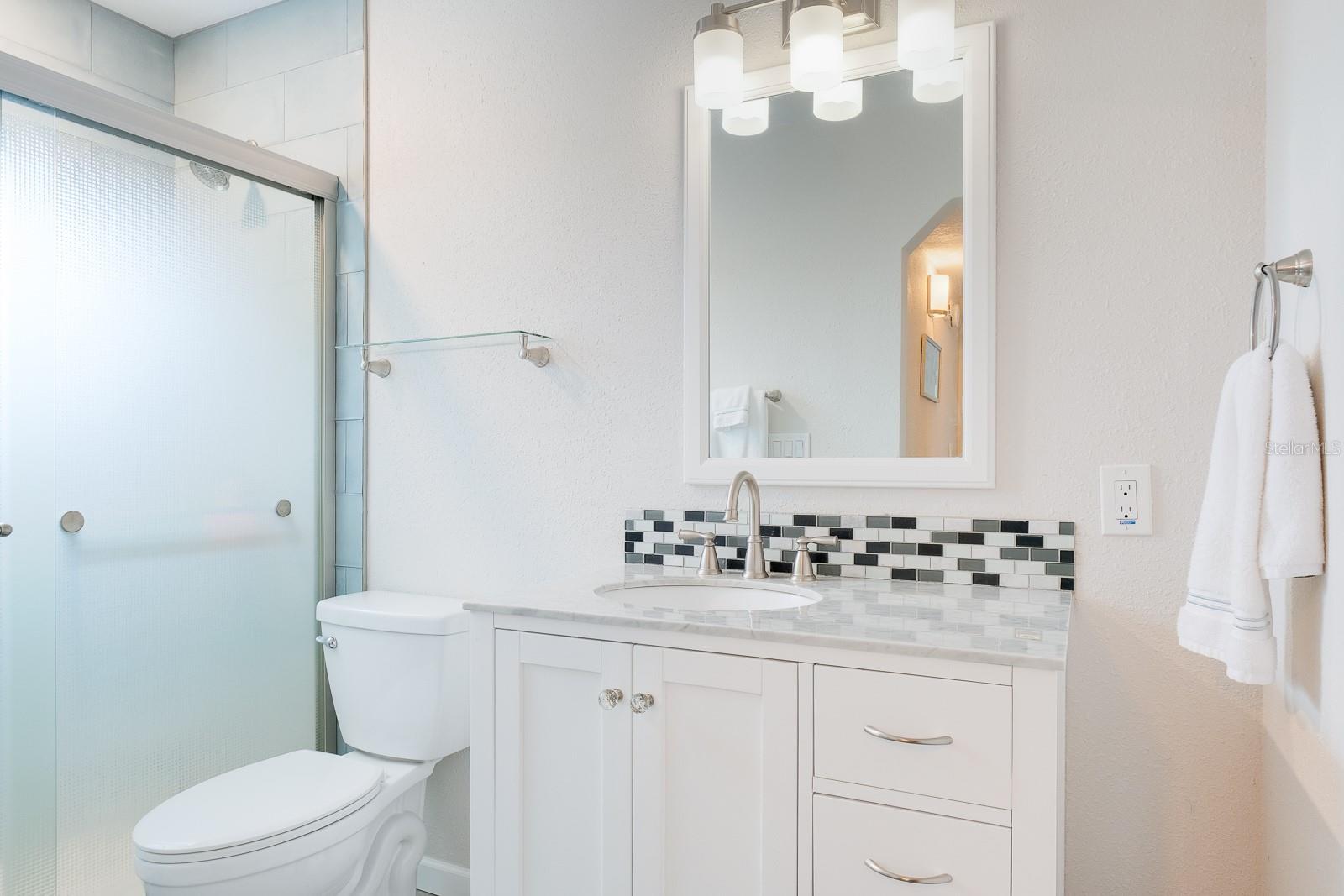 Image 12 of 28 For 4228 37th Avenue N