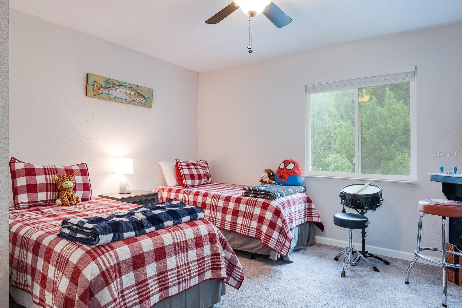 Image 15 of 28 For 4228 37th Avenue N